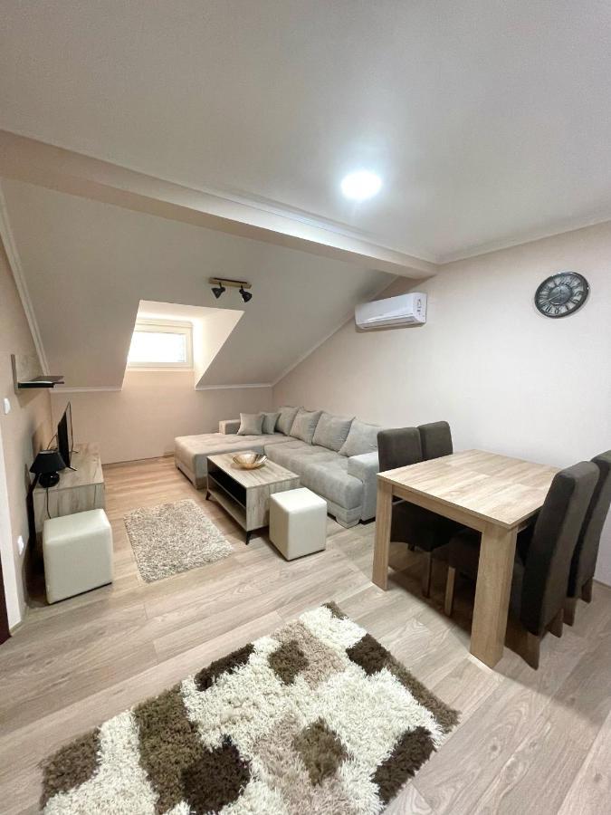 Vivko Apartments Veliko Gradište Eksteriør bilde